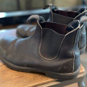 Men’s Blundstone black premium leather chelsea boots size AU 10, US 11